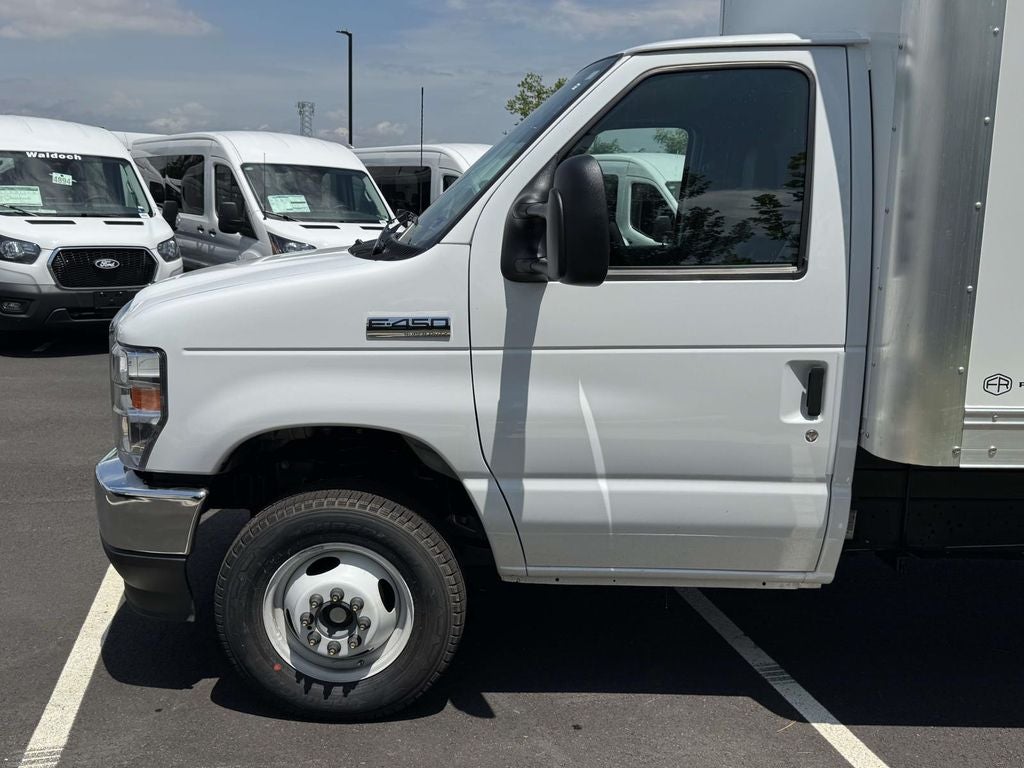 2027 Ford E-450SD Base