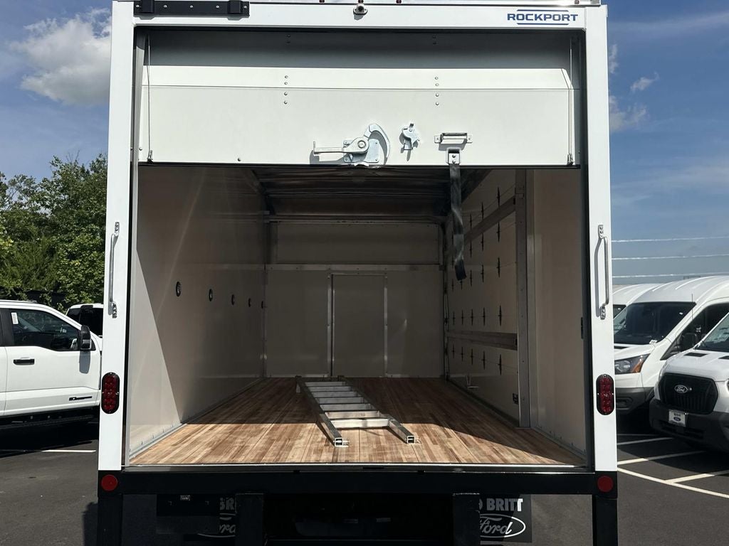 2027 Ford E-450SD Base