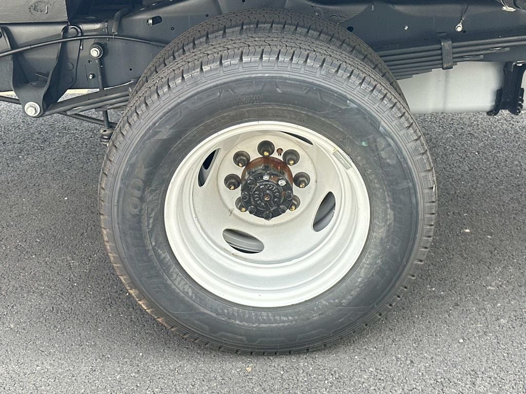 2027 Ford E-450SD Base