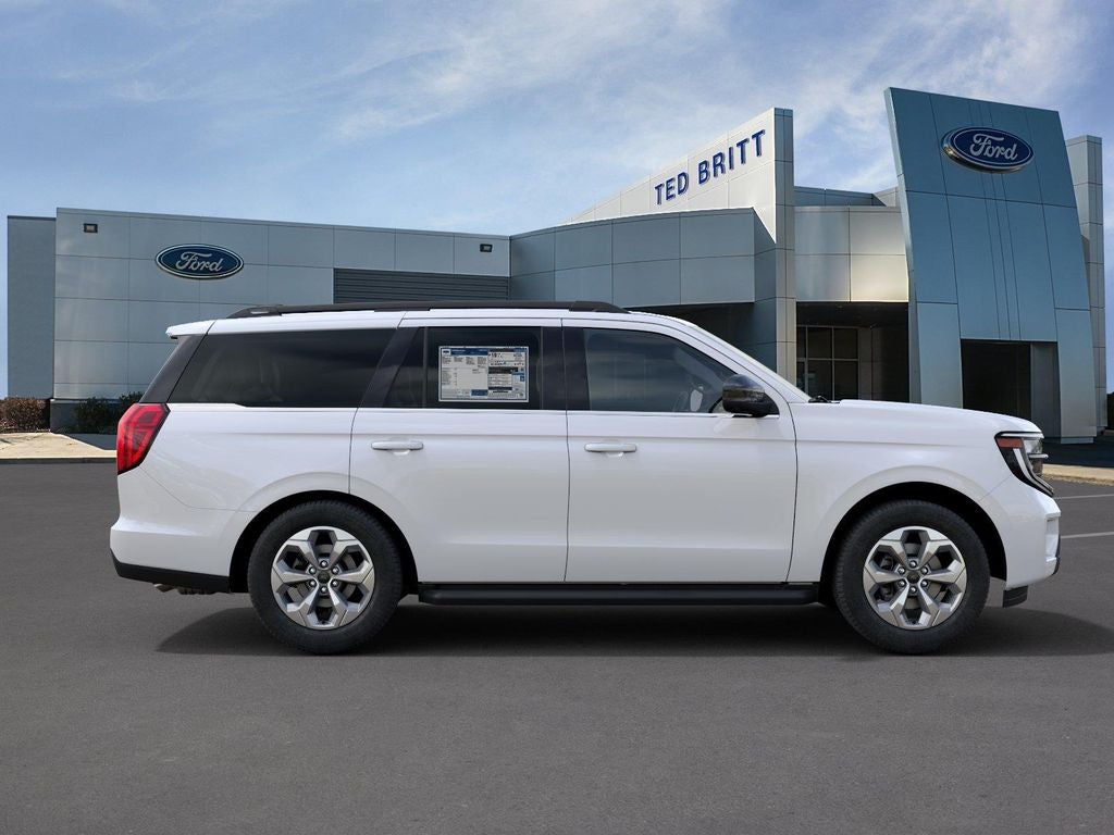 2027 Ford Expedition Active