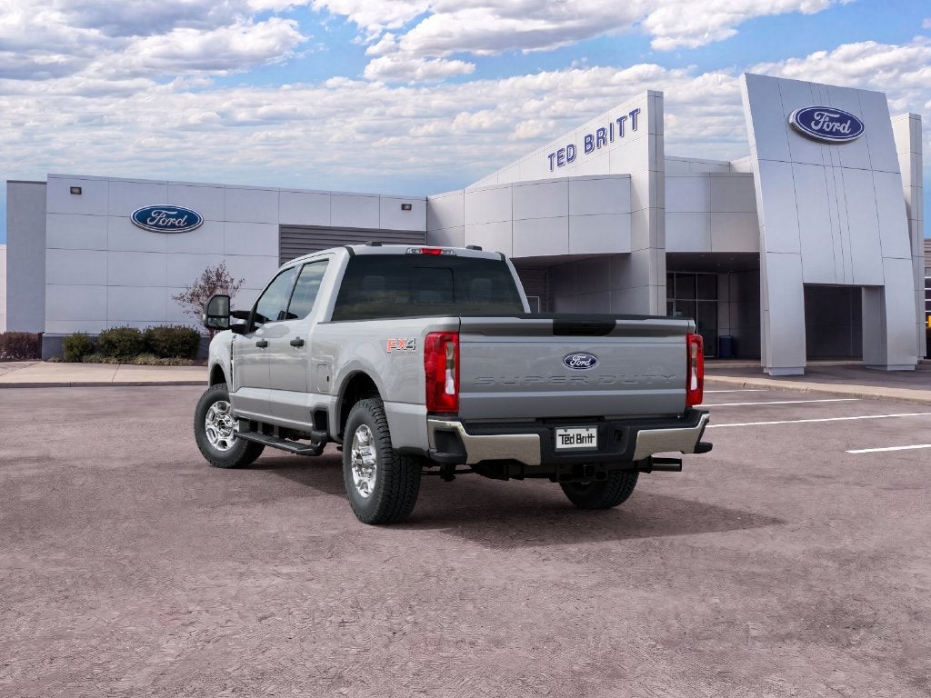 2027 Ford F-250SD XLT