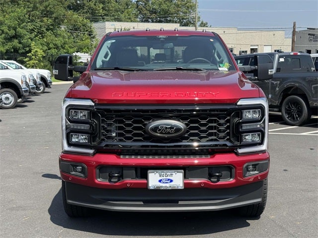 2025 Ford F-350SD Lariat