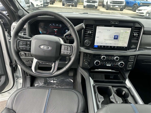 2025 Ford F-350SD Platinum DRW