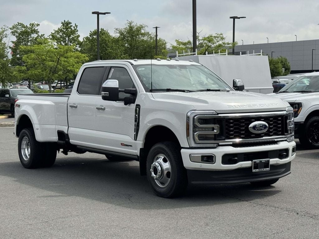 2026 Ford F-350SD Platinum DRW