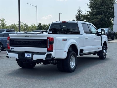 2025 Ford F-350SD Platinum DRW