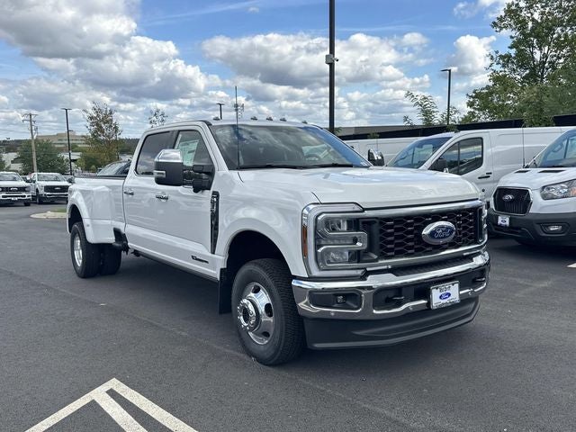 2026 Ford F-350SD Lariat DRW
