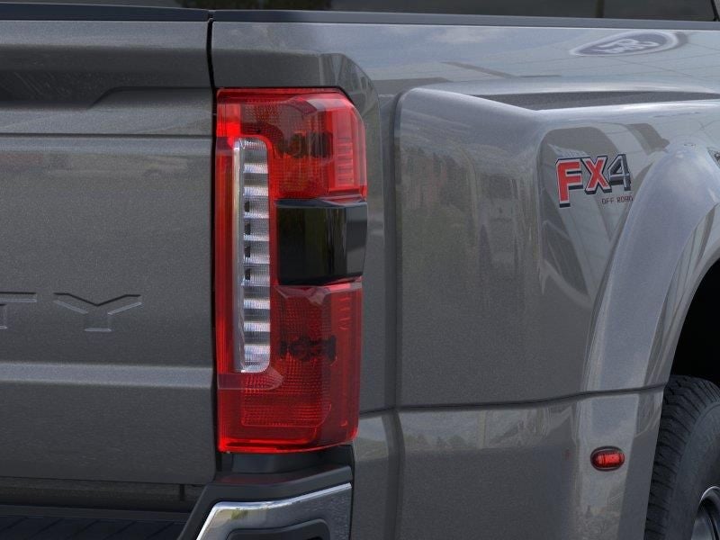 2026 Ford F-350SD Lariat DRW