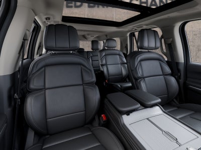 2027 Lincoln Navigator L Reserve