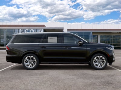 2027 Lincoln Navigator L Reserve