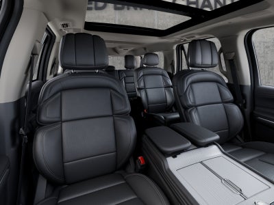 2027 Lincoln Navigator L Reserve