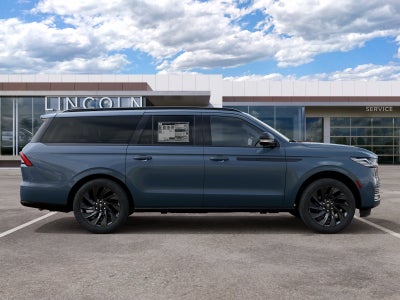 2027 Lincoln Navigator L Reserve