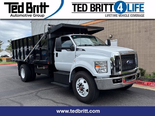 2027 Ford F-750SD Base