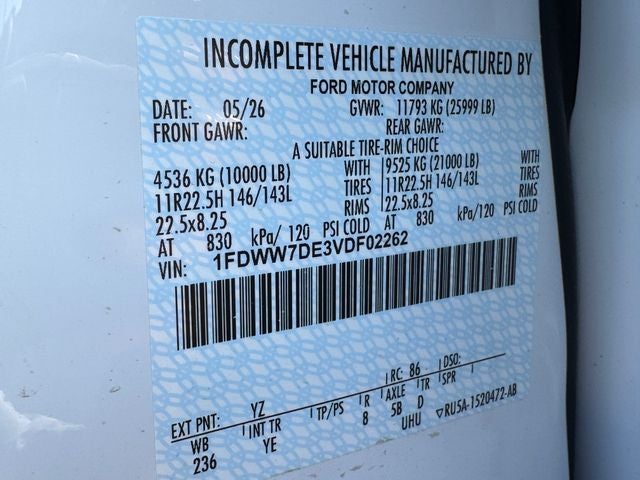 2027 Ford F-750SD Base 16' DUMP TRUCK