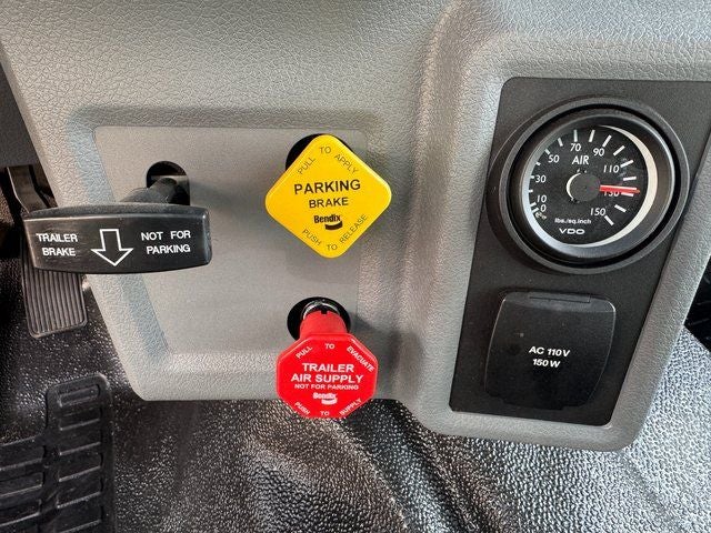 2026 Ford F-750SD Base F-750 CHIPPER DUMP AIR BRAKE NO CDL