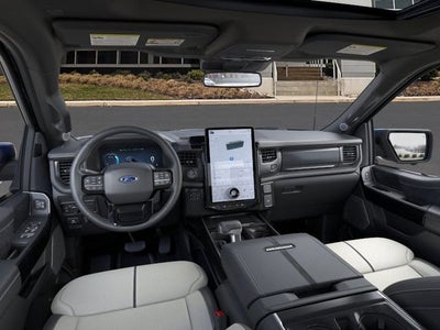 2025 Ford F-150 Lightning Platinum