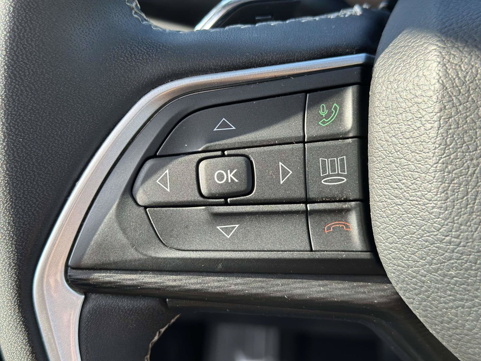 2023 Jeep Grand Cherokee Laredo