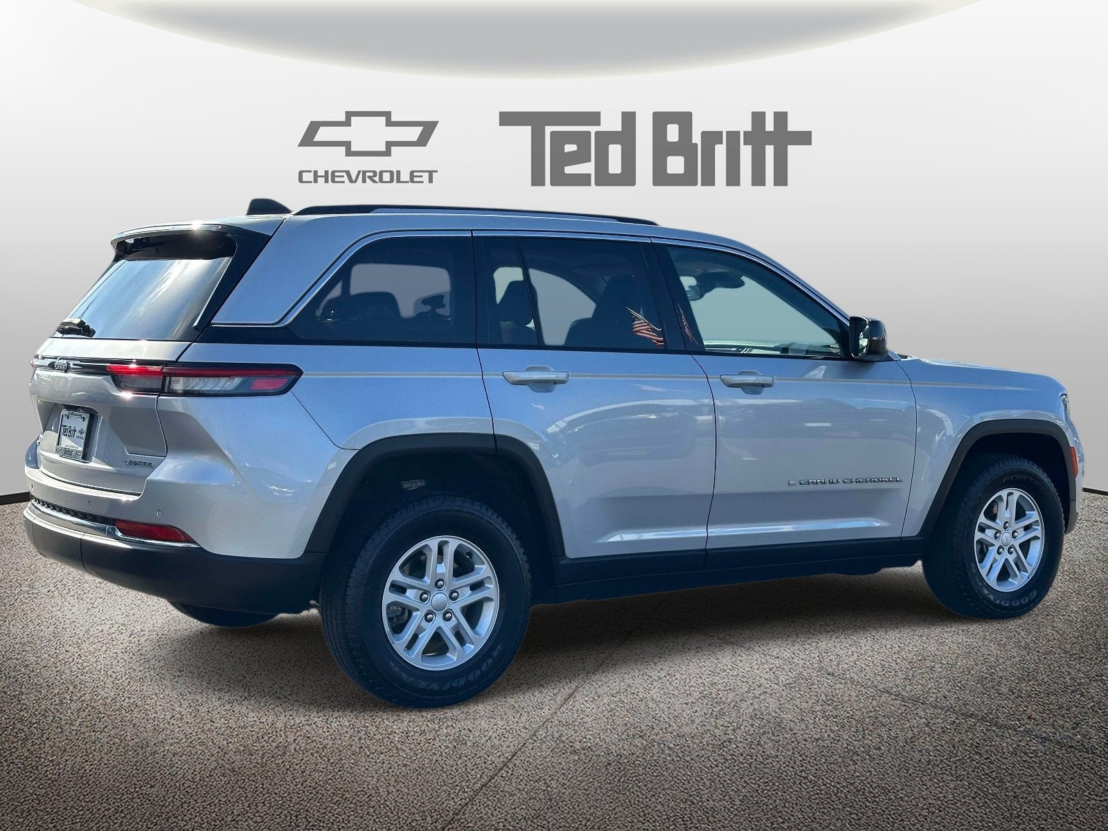 2023 Jeep Grand Cherokee Laredo