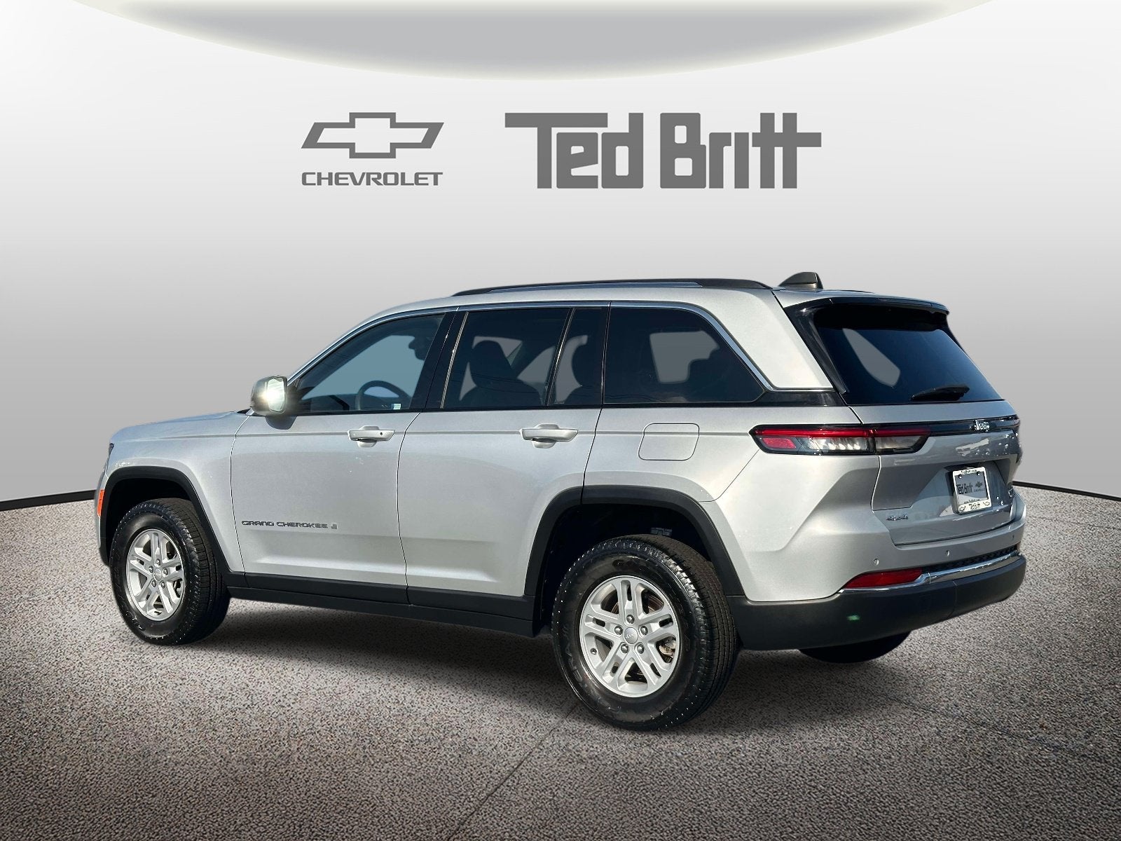 2023 Jeep Grand Cherokee Laredo