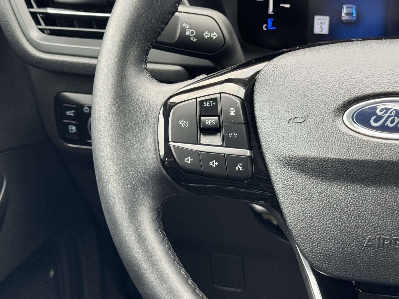 2025 Ford Escape Plug-In Hybrid Base