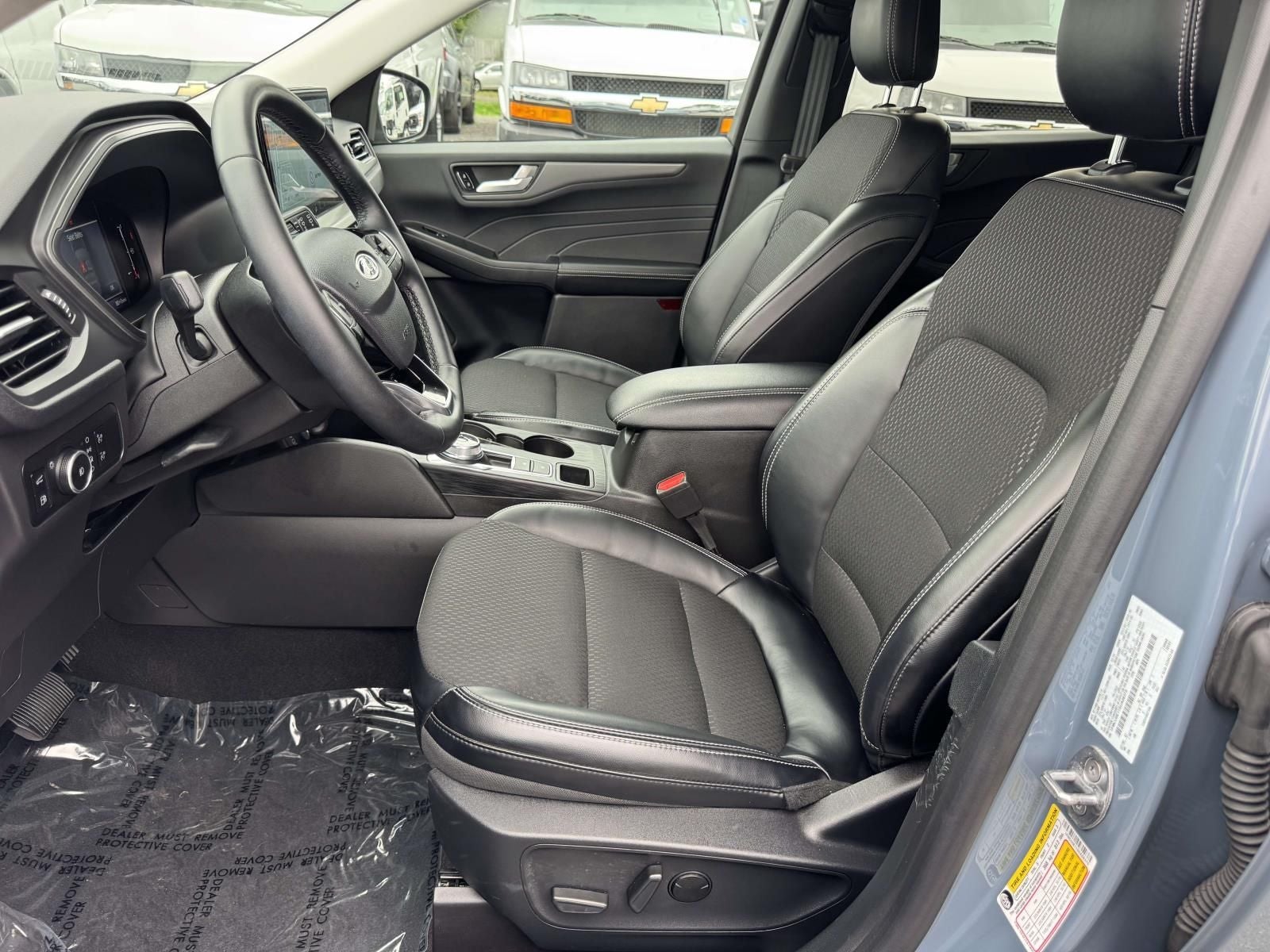 2025 Ford Escape Plug-In Hybrid Base