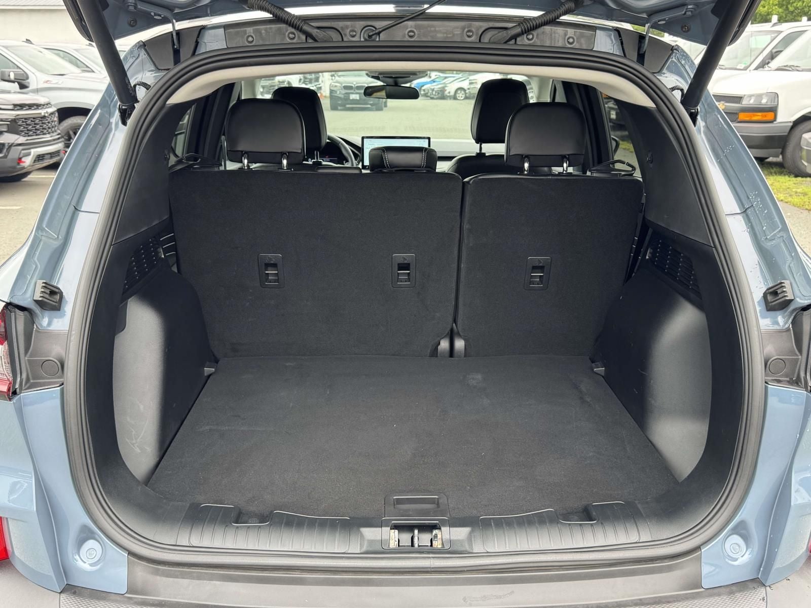 2025 Ford Escape Plug-In Hybrid Base
