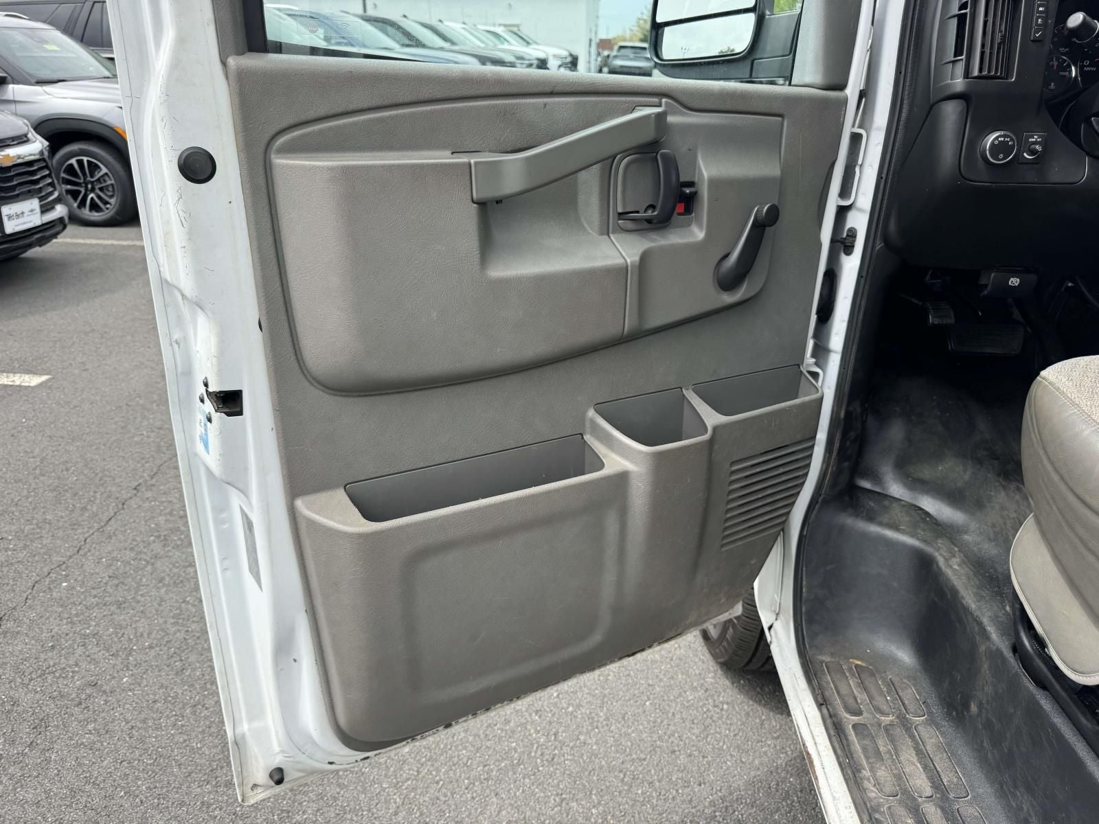 2018 Chevrolet Express 3500 Work Van Cutaway