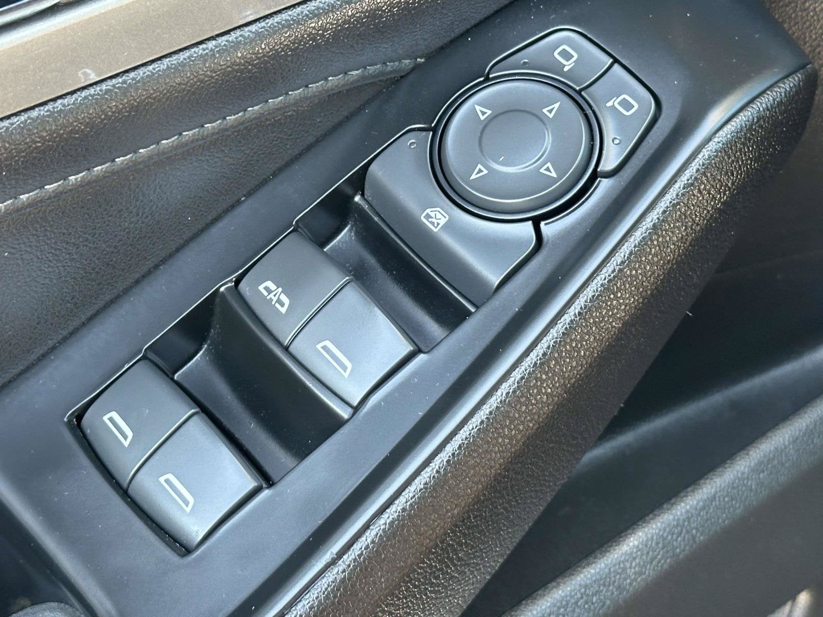 2023 Chevrolet Traverse LT Cloth w/2FL