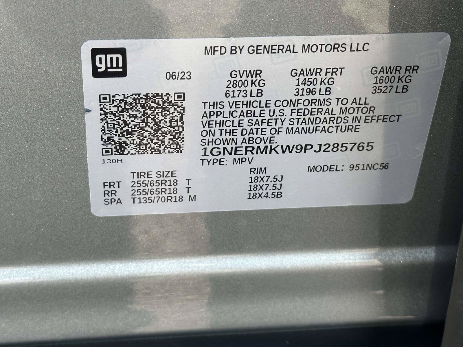 2023 Chevrolet Traverse LT Cloth w/2FL
