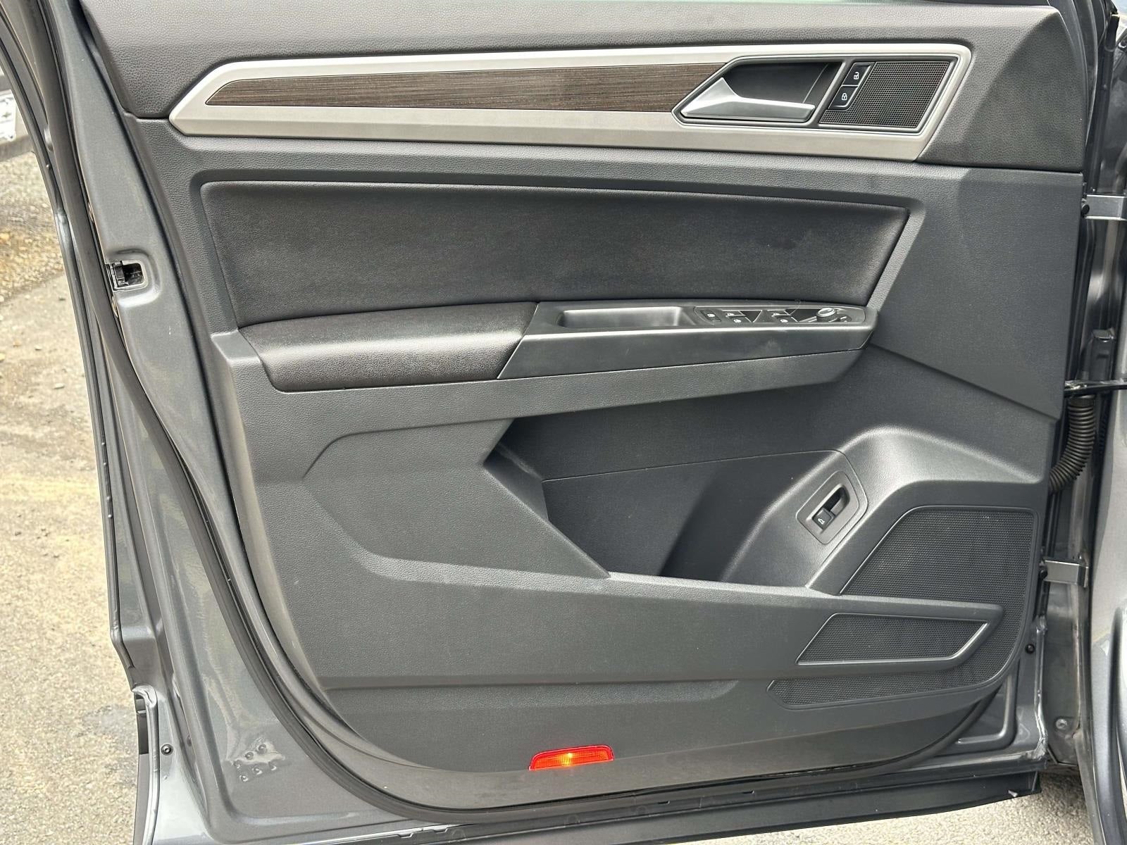 2018 Volkswagen Atlas 3.6L V6 SE w/Technology