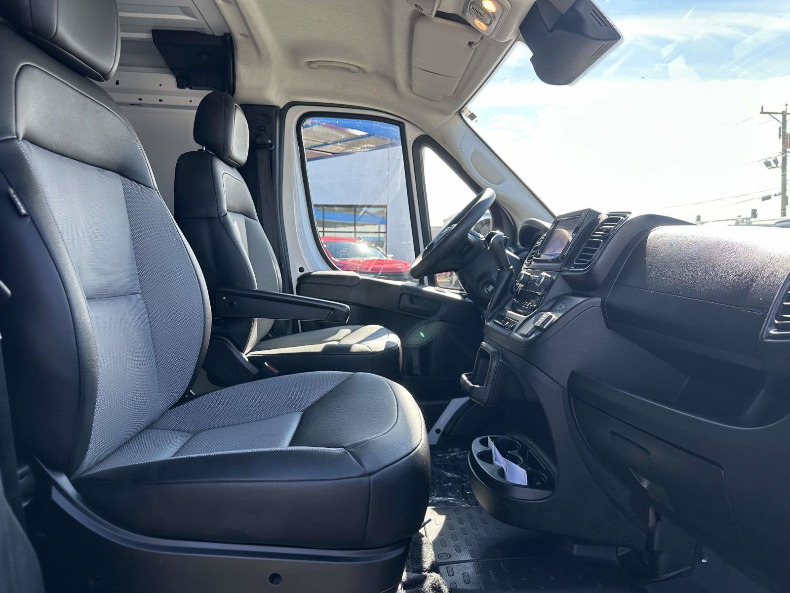2025 RAM ProMaster 2500 Base