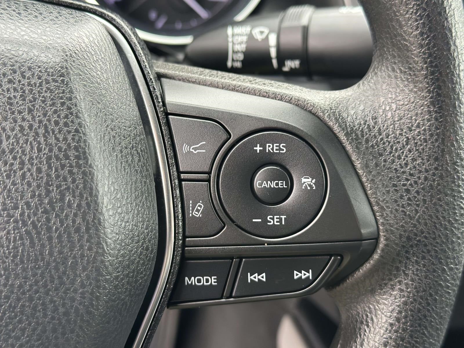 2019 Toyota Camry Hybrid LE