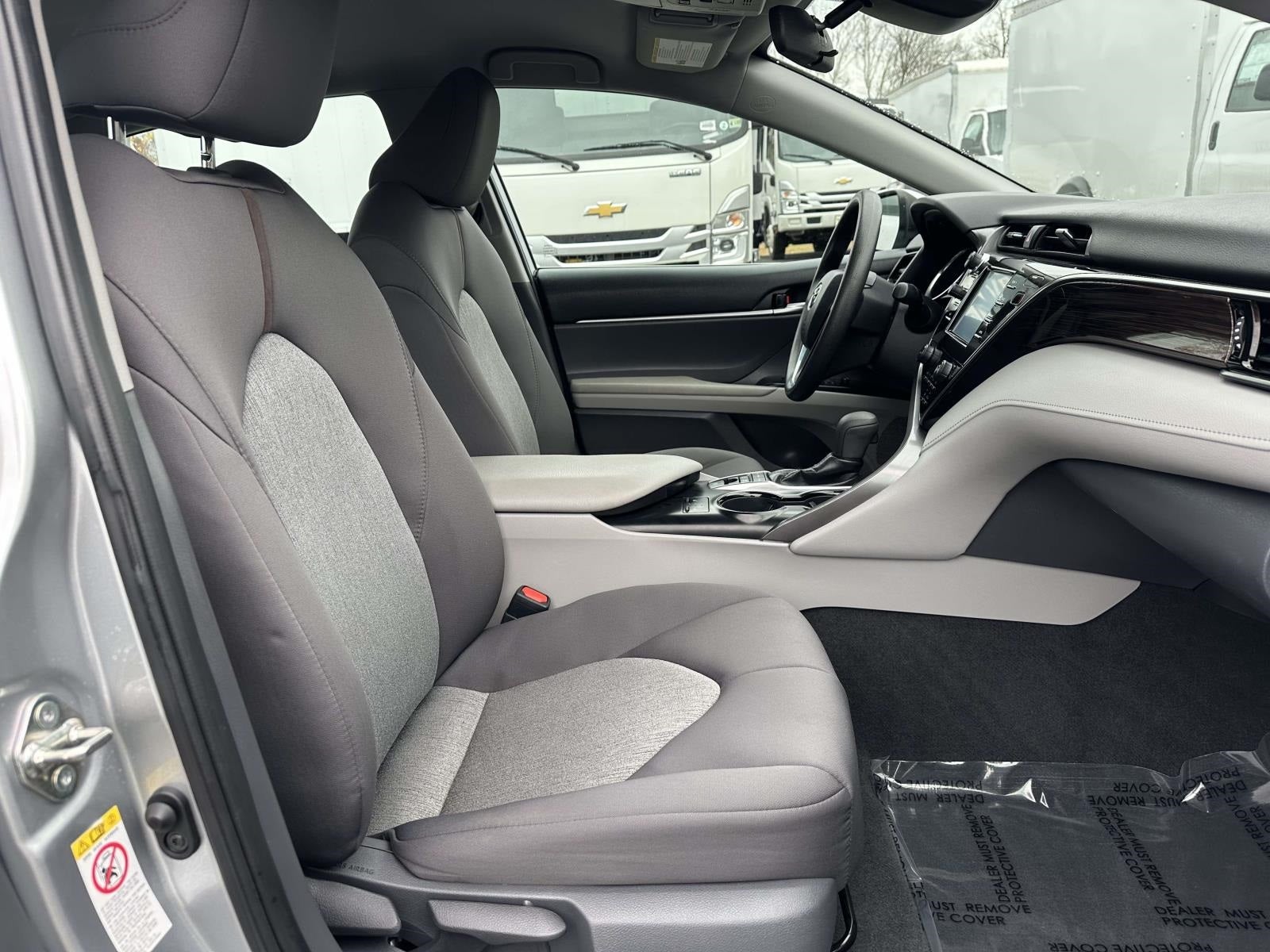 2019 Toyota Camry Hybrid LE