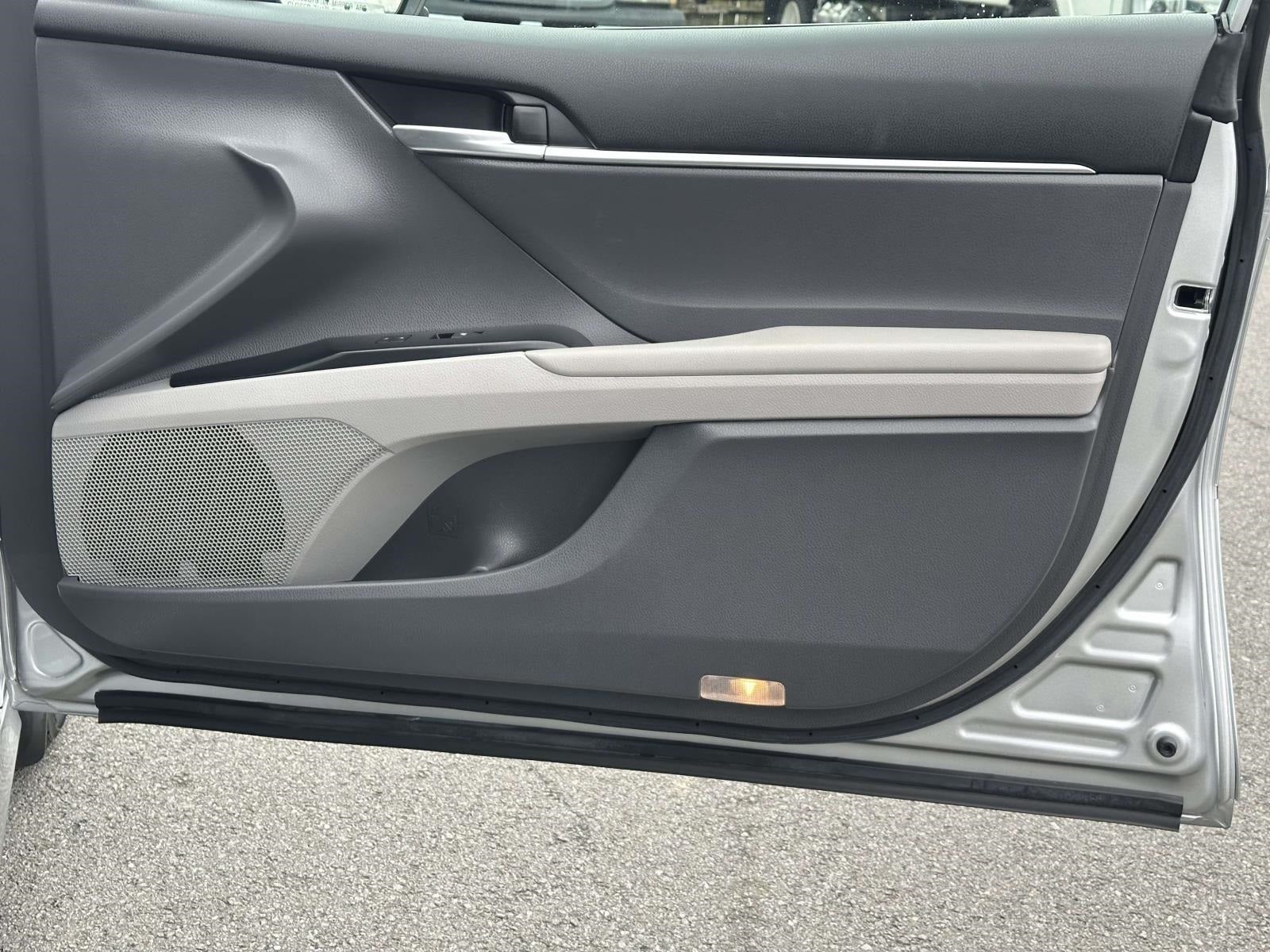 2019 Toyota Camry Hybrid LE