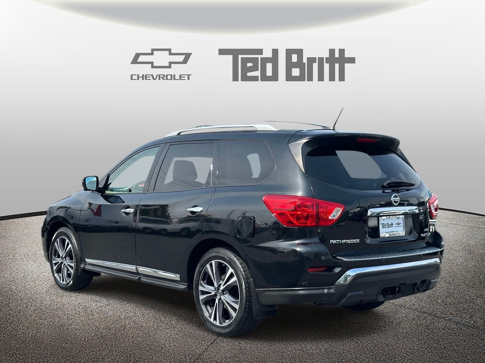 2017 Nissan Pathfinder Platinum