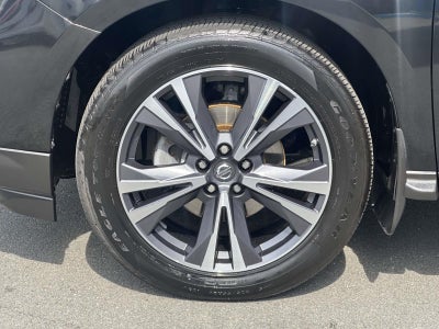 2017 Nissan Pathfinder Platinum