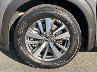 2024 Nissan Pathfinder SL
