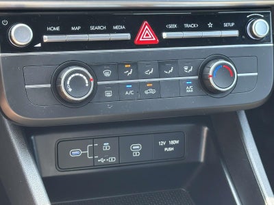 2025 Hyundai Santa Cruz SE