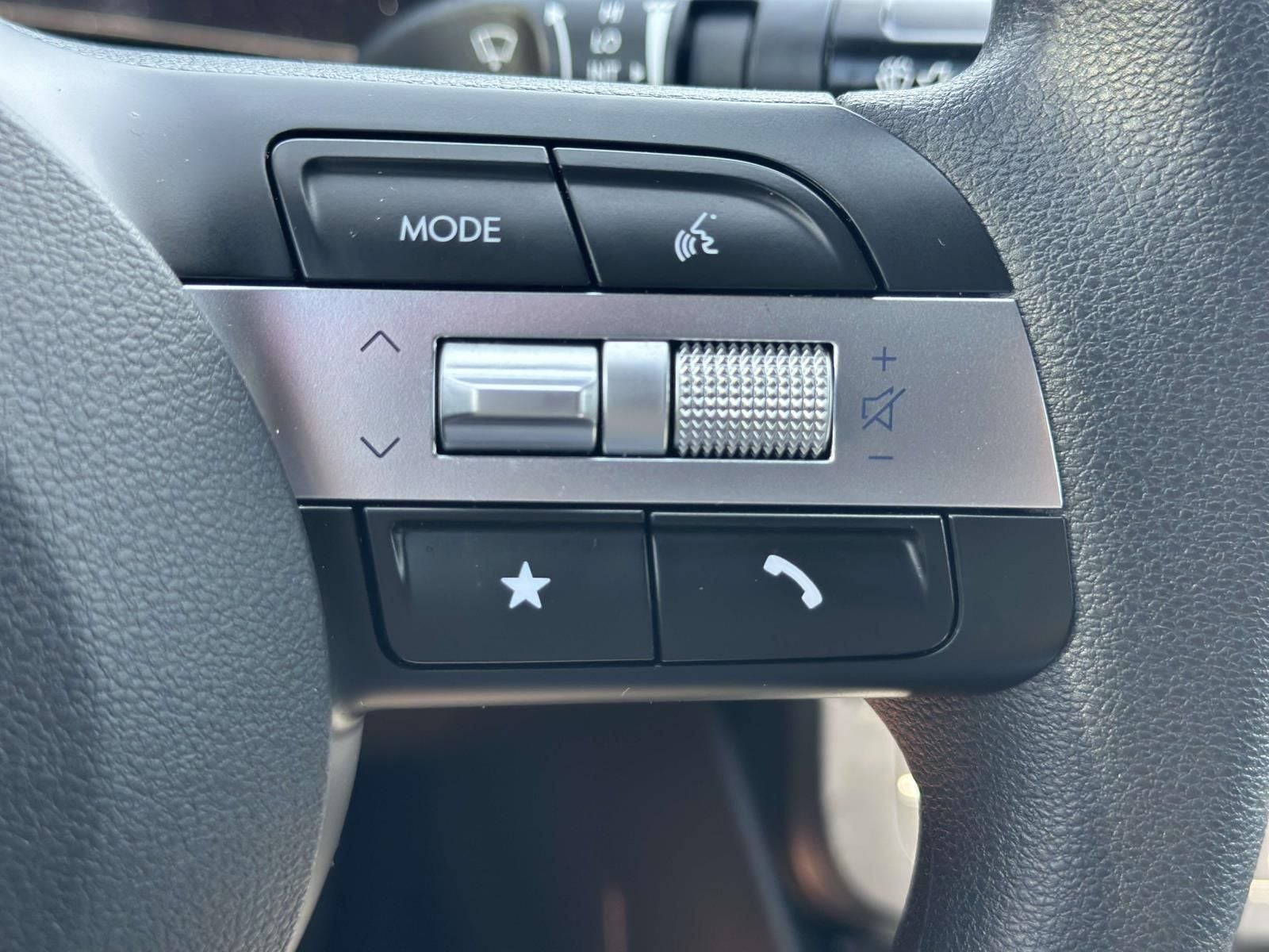 2025 Hyundai Santa Cruz SE