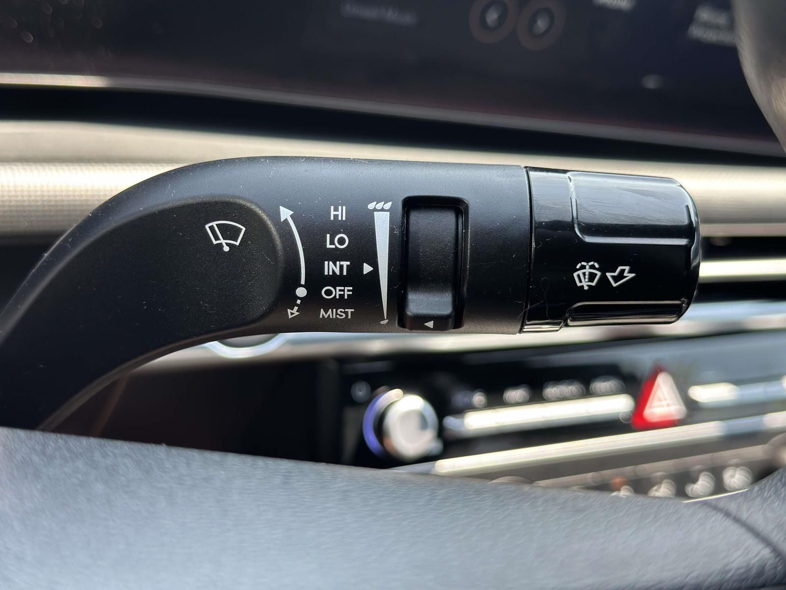 2025 Hyundai Santa Cruz SE