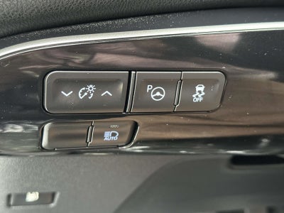 2022 Toyota Prius LE