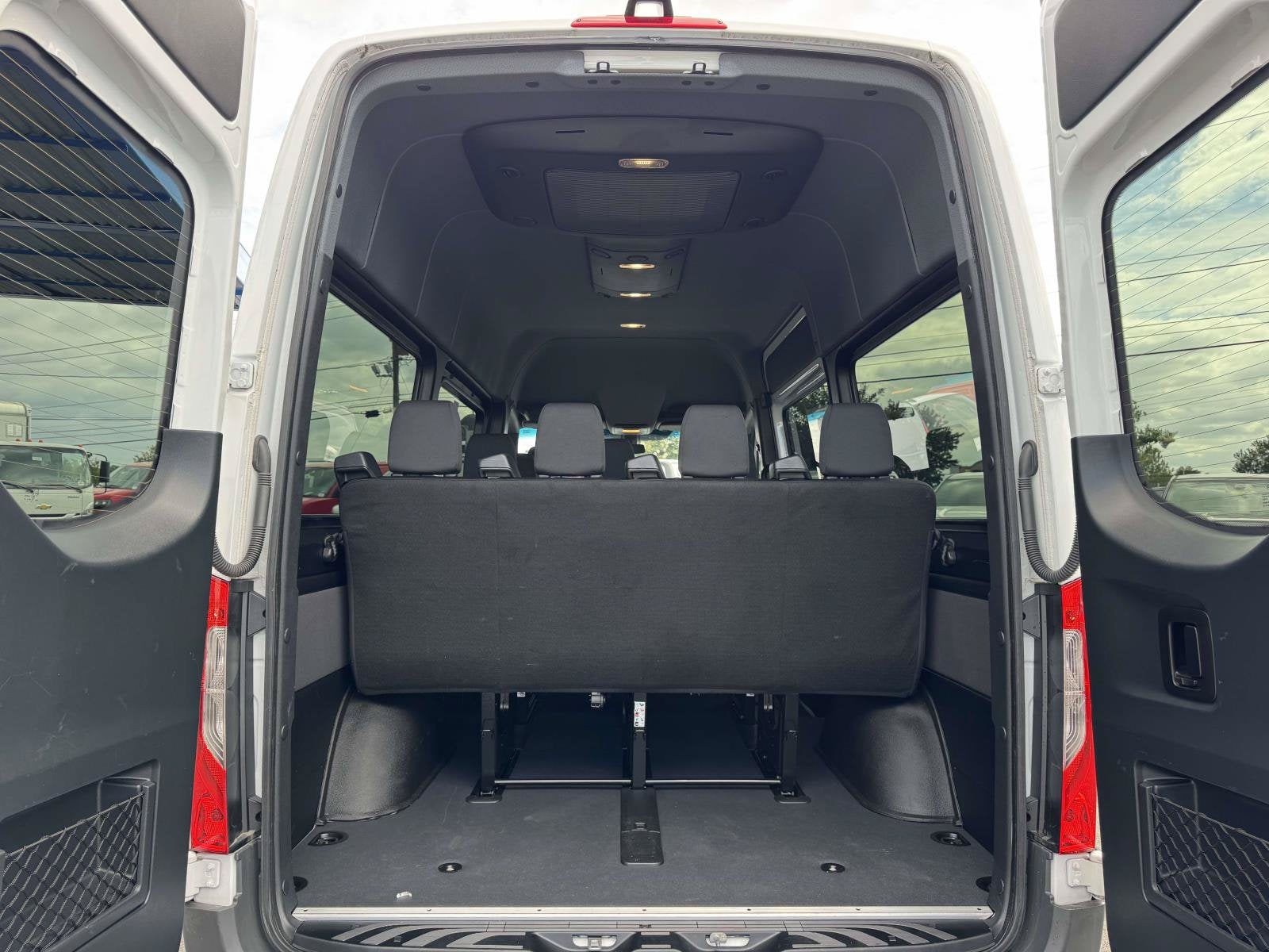 2024 Mercedes-Benz Sprinter 2500 Passenger 144 WB