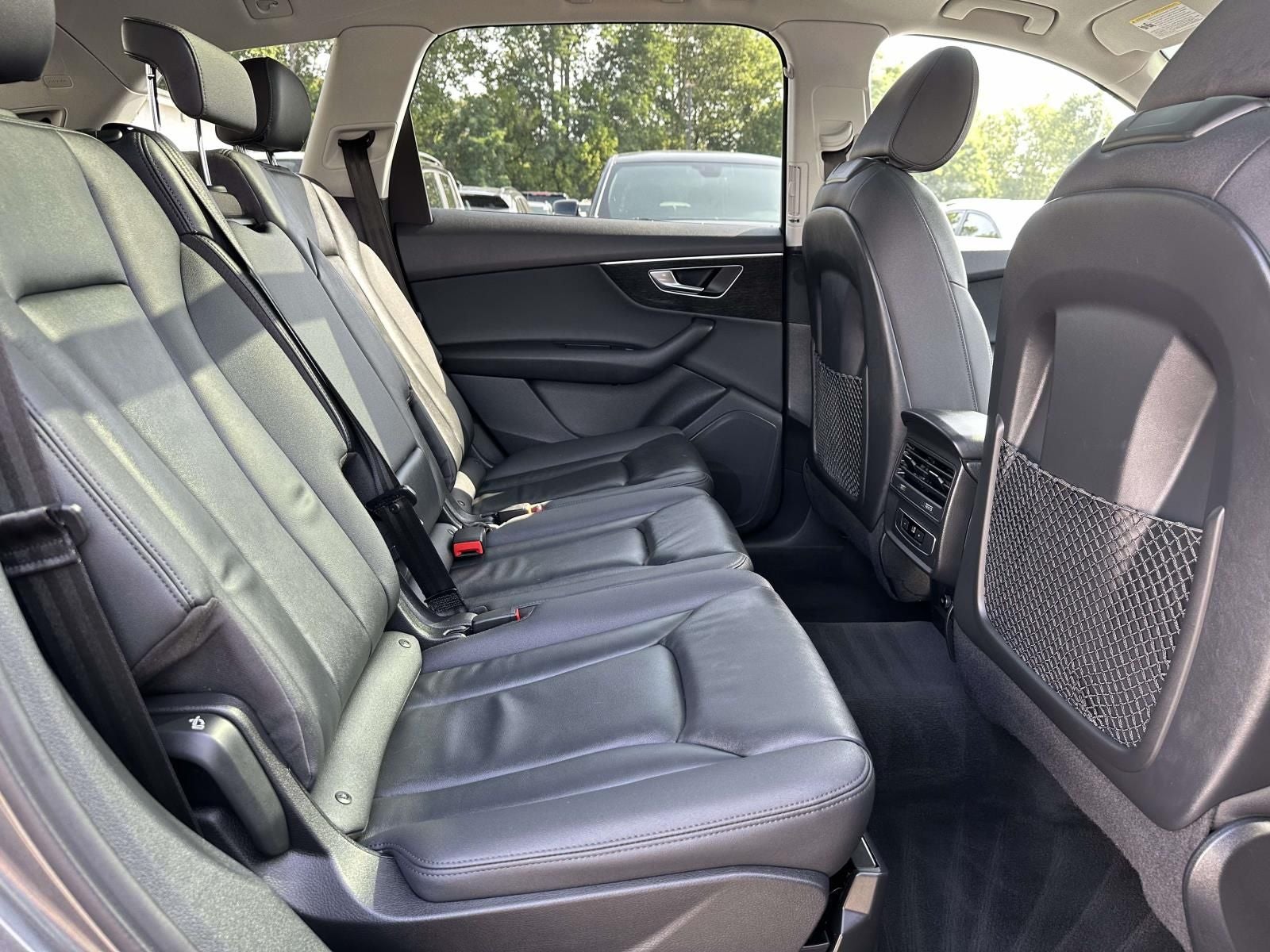 2022 Audi Q7 45 Premium quattro
