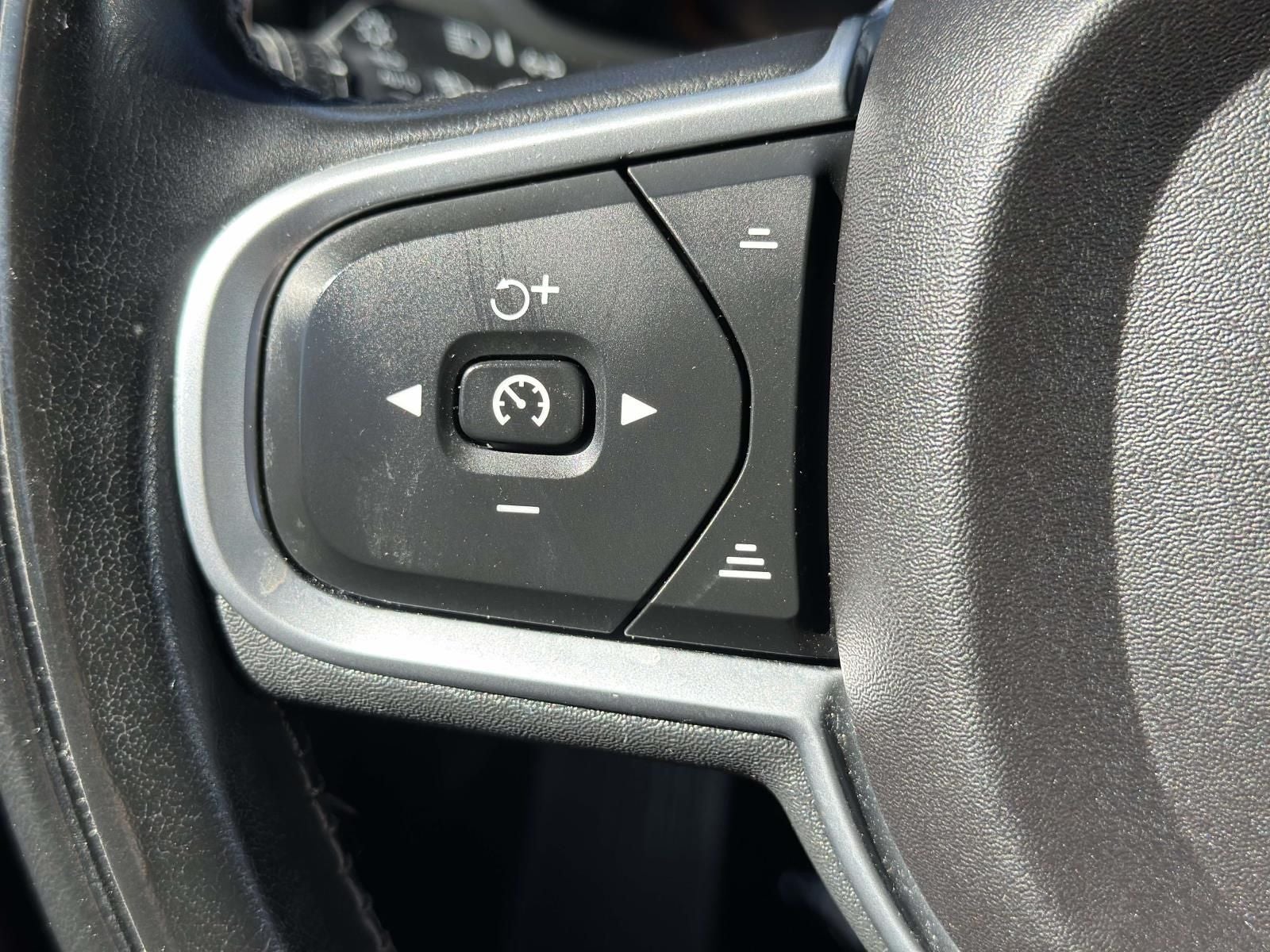 2018 Volvo XC60 T5 Momentum