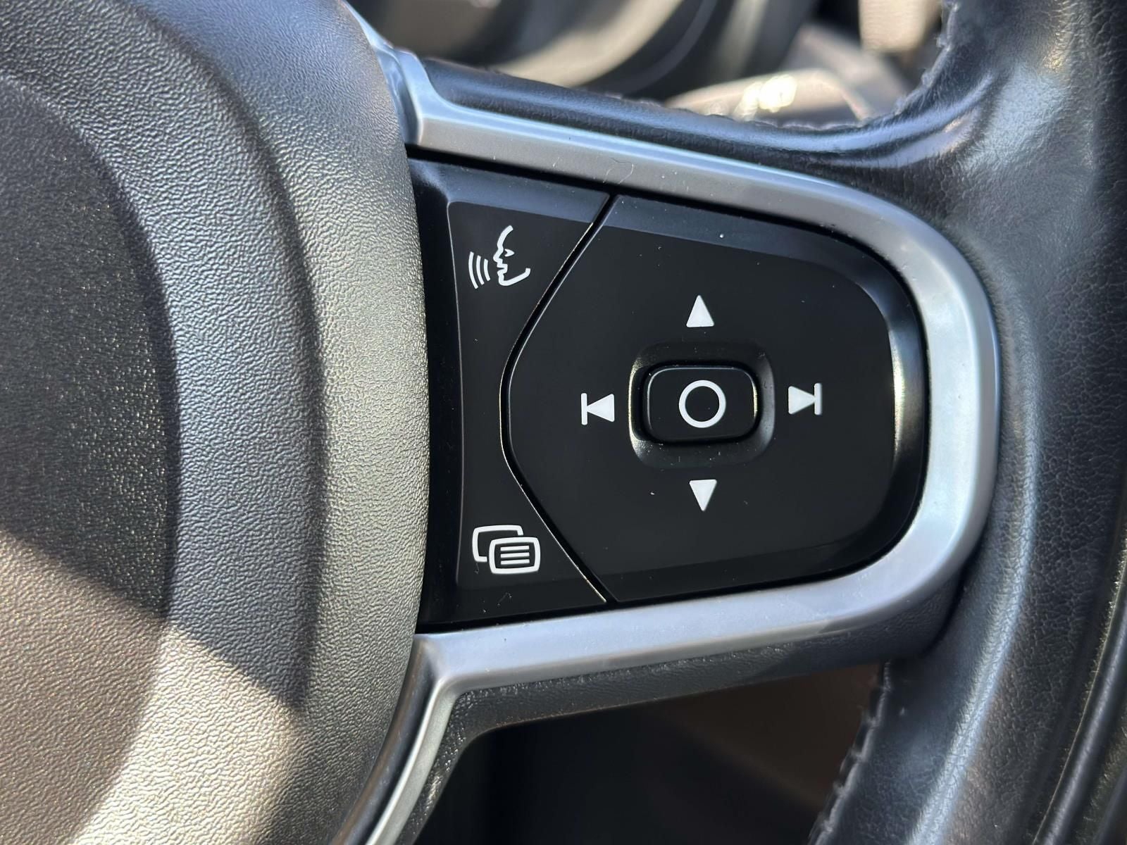 2018 Volvo XC60 T5 Momentum