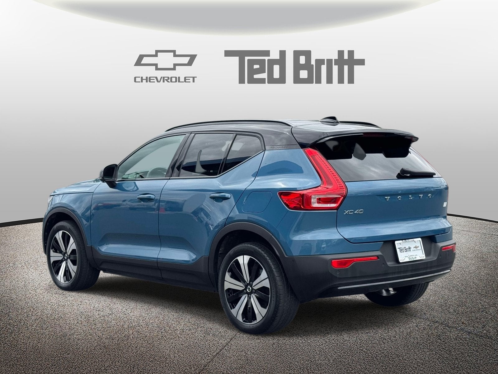 2023 Volvo XC40 Recharge Pure Electric Twin Plus