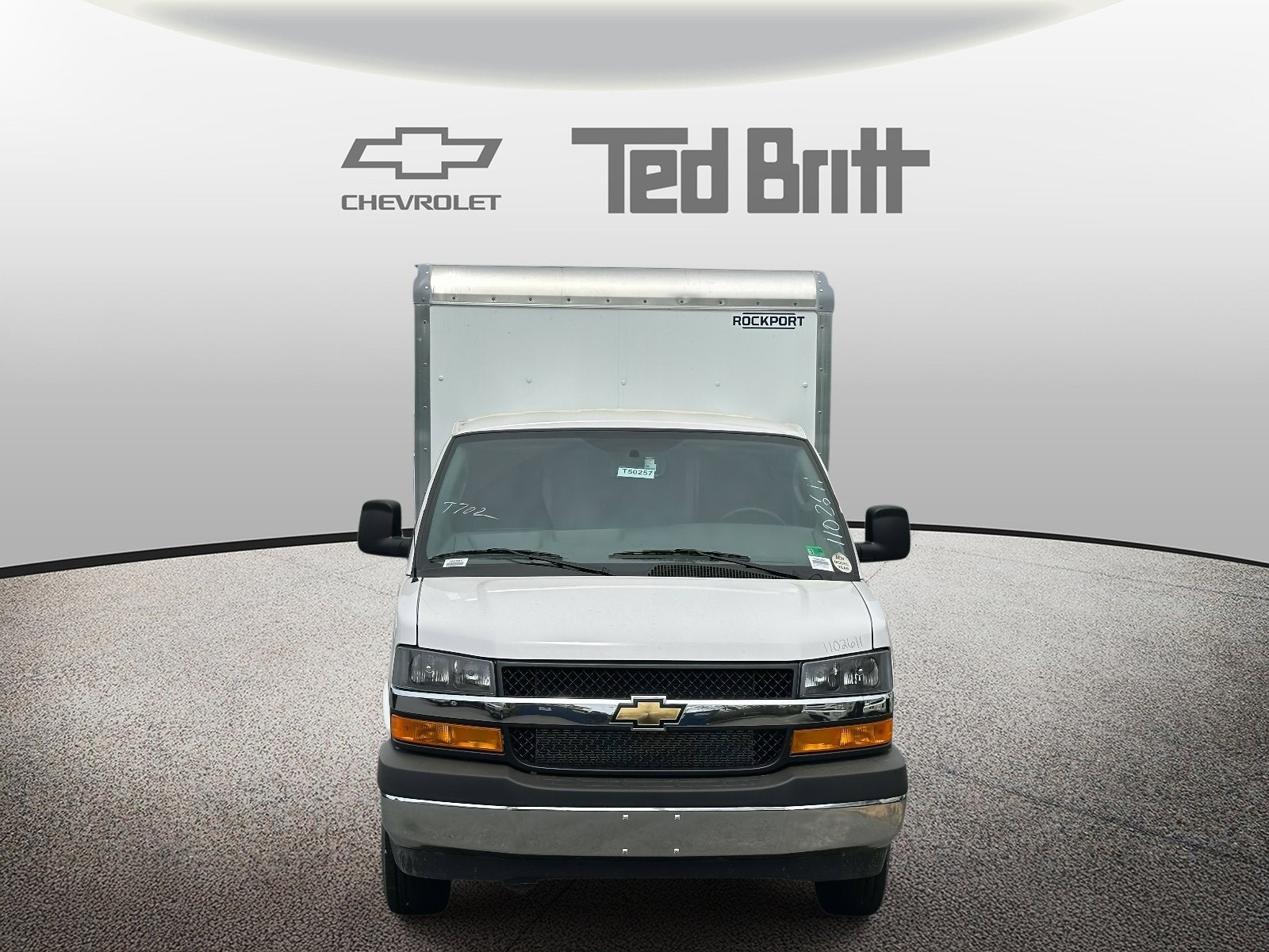 2025 Chevrolet Express Cutaway 3500 1WT