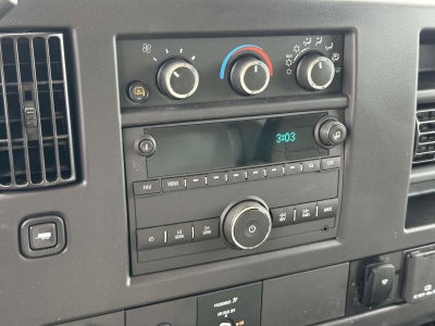 2025 Chevrolet Express Cutaway 3500 1WT