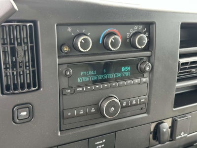 2025 Chevrolet Express Cutaway 3500 1WT