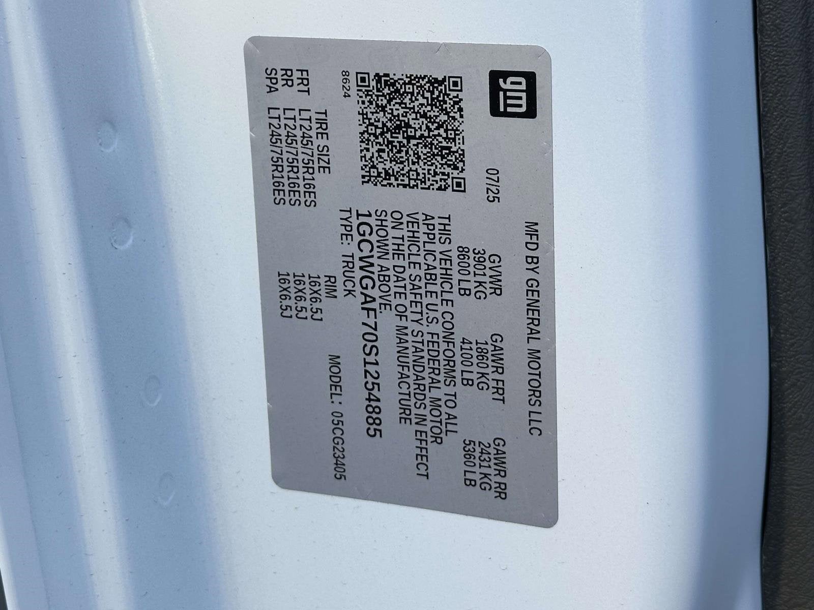 2025 Chevrolet Express Cargo 2500 WT