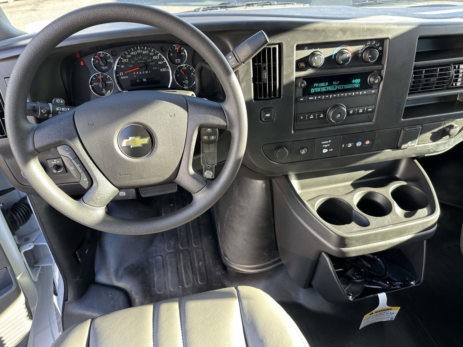 2025 Chevrolet Express Cargo 2500 WT